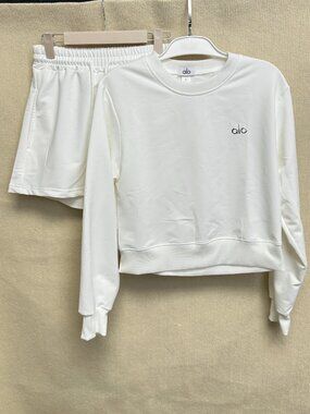ALO White Long-Sleeve Top & Shorts Set — Size M